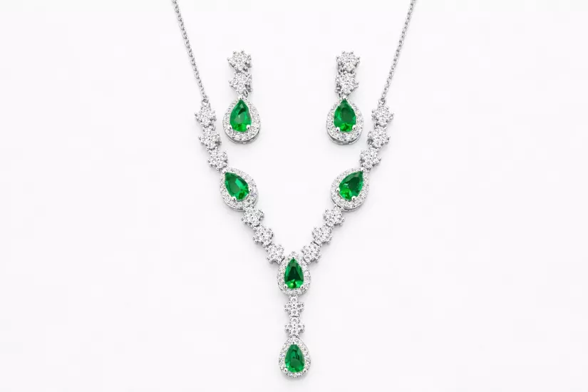 Zümrüt Yeşil Damla Taşlı Kolye Küpe Seti | SO GOOD